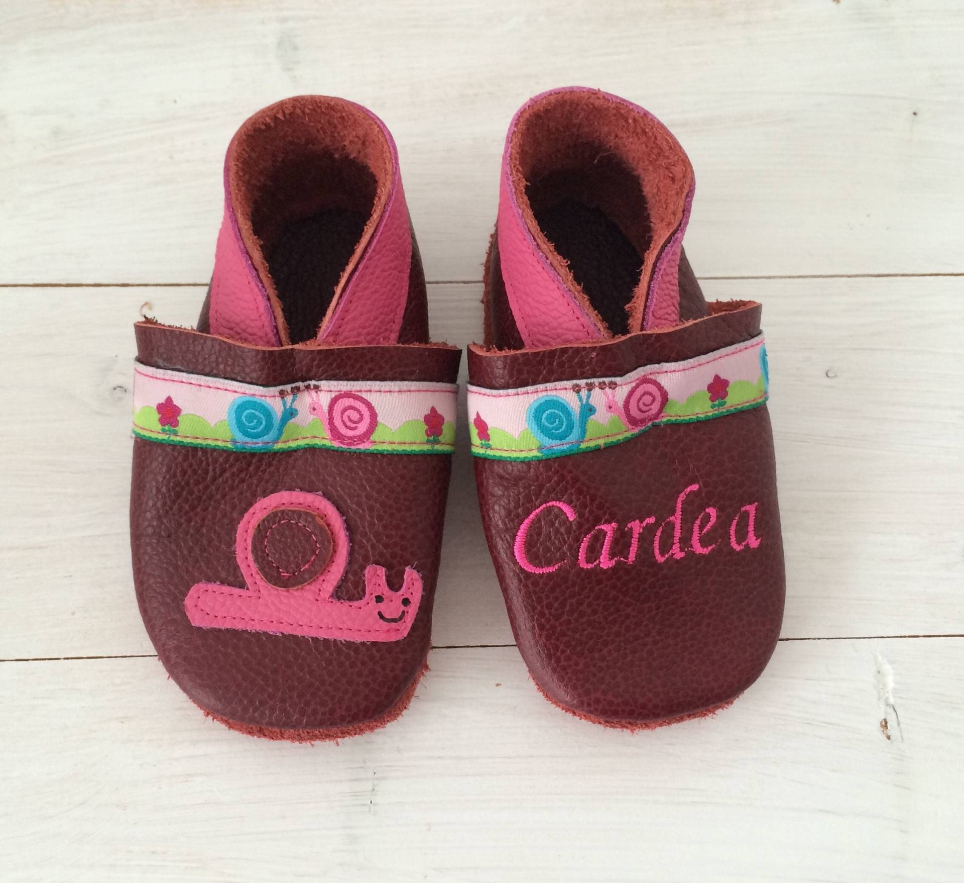Krabbelschuhe/Lederschuhe Schnecke Und Name Krabbelschuhe/Lederschuhe Schnecke Und Name von LillemoreDesign