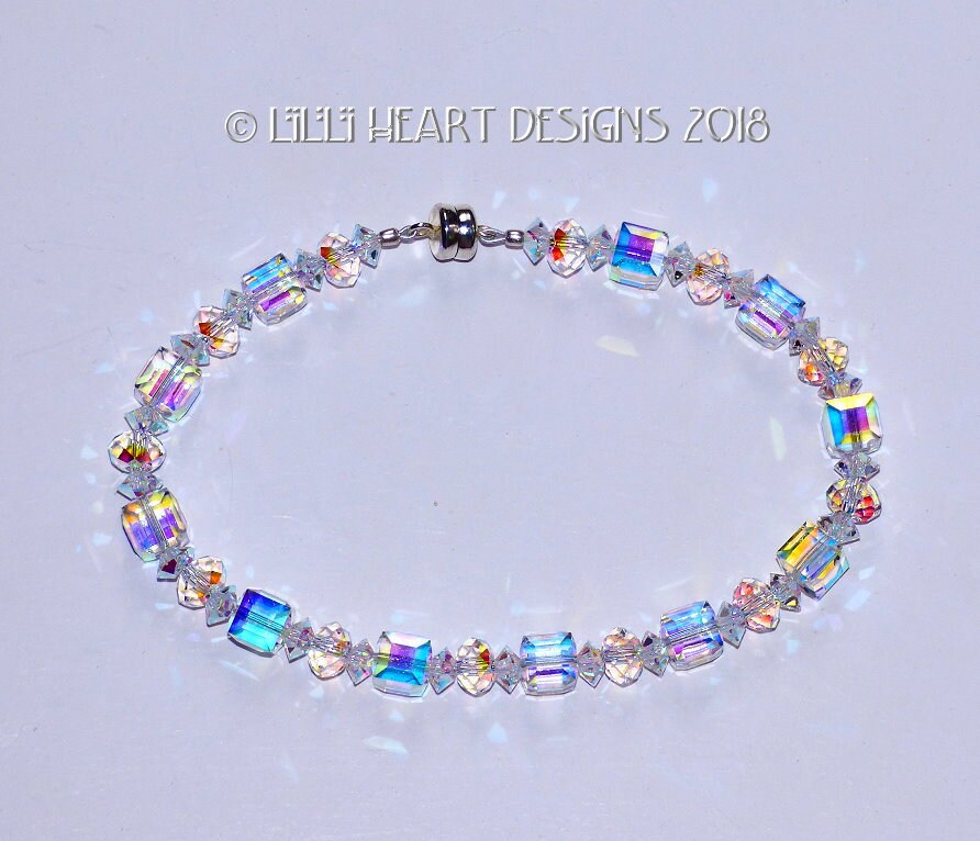 Swarovski Crystal Cube Armband Aurora Borealis Perlen Mixed W/Sparkly Facettierte Rondelle Für Dressy Oder Jeans Lilli Heart Designs Swarovski Crystal Cube Armband Aurora Borealis Perlen Mixed W/Sparkly Facettierte Rondelle Für Dressy Oder Jeans Lilli Heart Designs von LilliHeartDesigns
