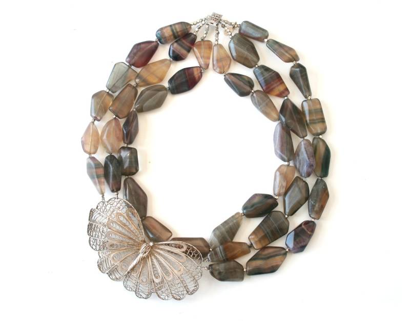 Braut Statement Halskette Hochzeit Schmuck Vintage Silber Filigree Schmetterling Brosche Strang Grün Lila Edelstein Perlen Sterling von LillianFineJewelry