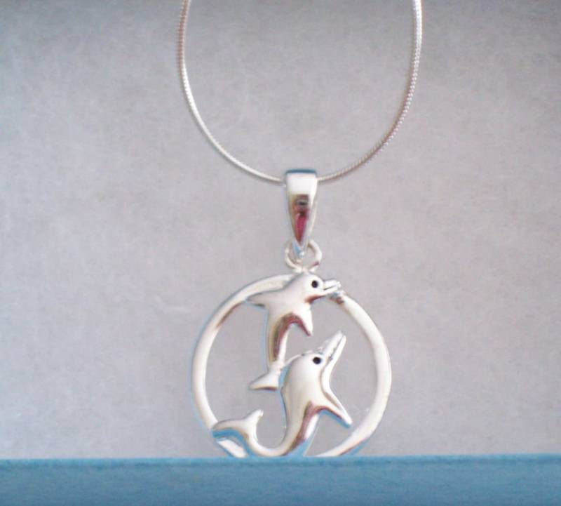 Delfin Sterling Silber Halskette Delfin Sterling Silber Halskette von LillianTreasures