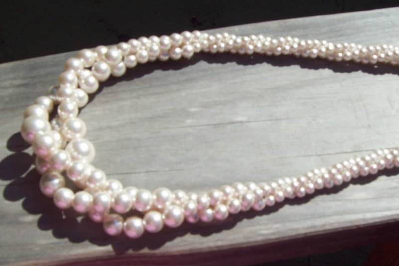Drei Strang Perlenkette Drei Strang Perlenkette von LillianTreasures