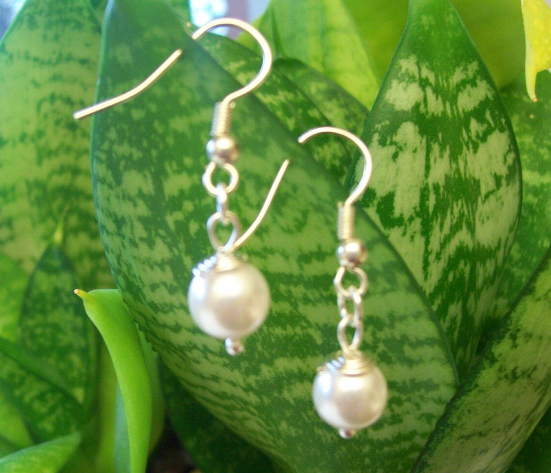 Wire Wrapped Perlen Ohrringe Wire Wrapped Perlen Ohrringe von LillianTreasures