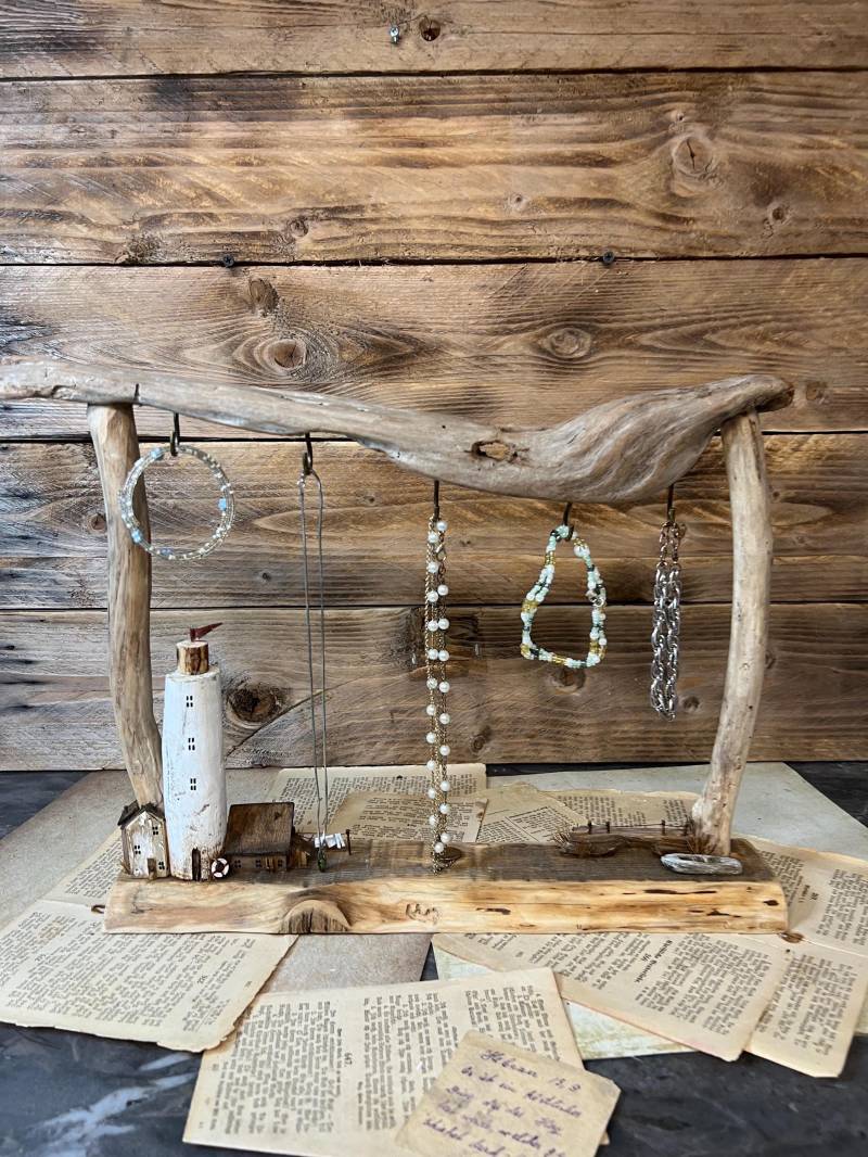 Rustikale Schmuckaufbewahrung Aus Treibholz Handgefertigter Wandorganizer Für Ketten & Armbänder Haken Rustikale Schmuckaufbewahrung Aus Treibholz Handgefertigter Wandorganizer Für Ketten & Armbänder Haken von LilliartXde