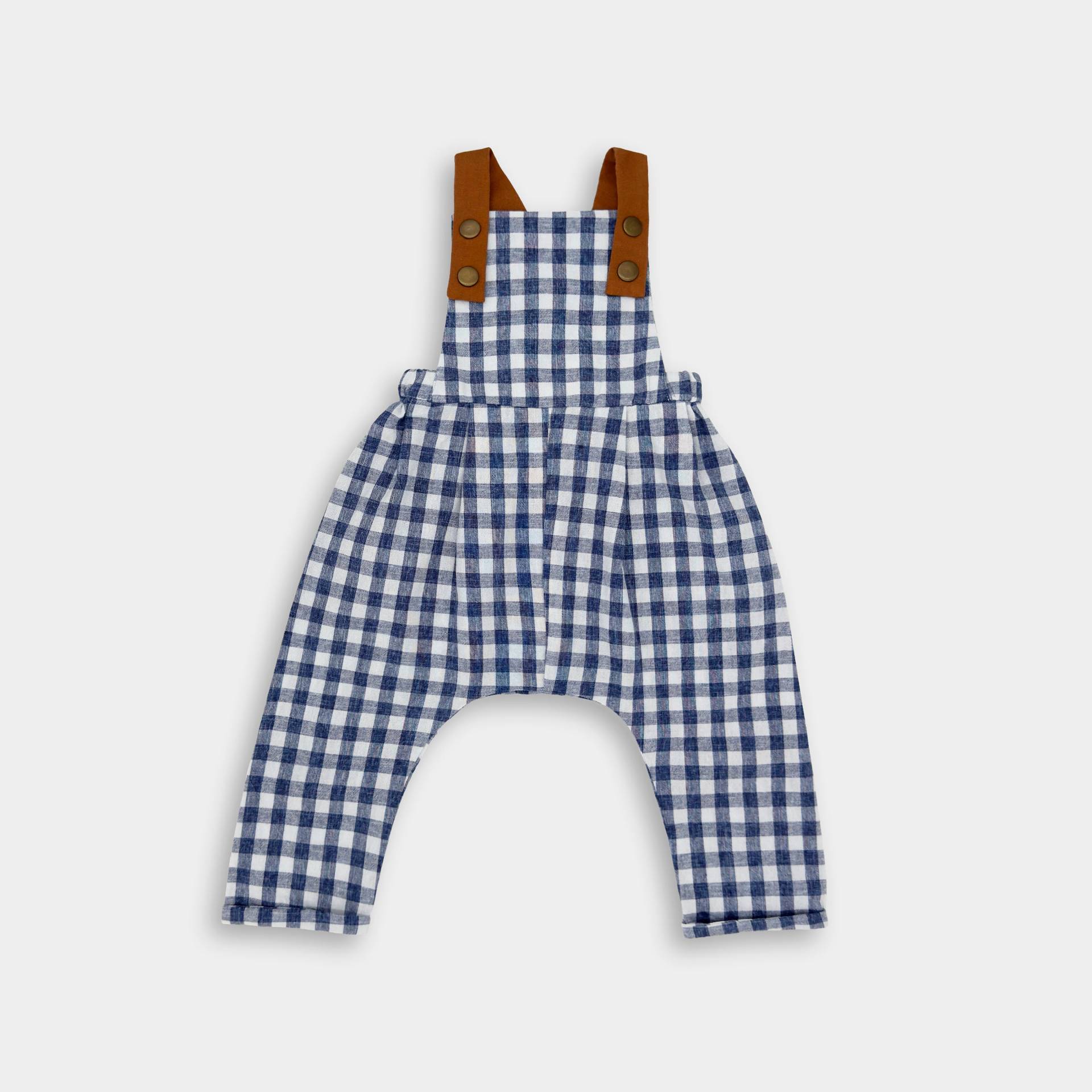 Blau Vichy-Karo Leinen Lange Latzhose | Hochwertiger Traditioneller Stil Für Jungen Und Mädchen Usa Entworfen, Versandfertig Blau Vichy-Karo Leinen Lange Latzhose | Hochwertiger Traditioneller Stil Für Jungen Und Mädchen Usa Entworfen, Versandfertig von LilliesDreamByLuthea
