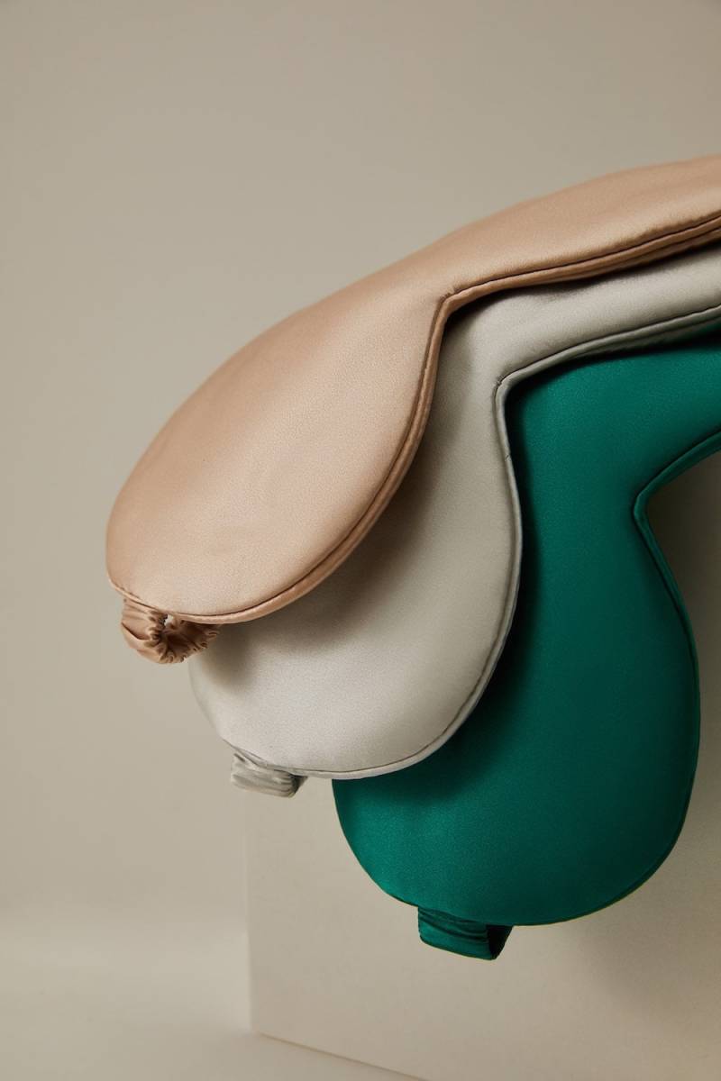 Extra Big 19 Momme 100% Mulberry Silk Sleep Mask Skin-Friendly For Allergy Sufferers/Sleep Glasses Eye Night Mask/Ultrasoft/Deep Sleep Extra Big 19 Momme 100% Mulberry Silk Sleep Mask Skin-Friendly For Allergy Sufferers/Sleep Glasses Eye Night Mask/Ultrasoft/Deep Sleep von LillizBoutique