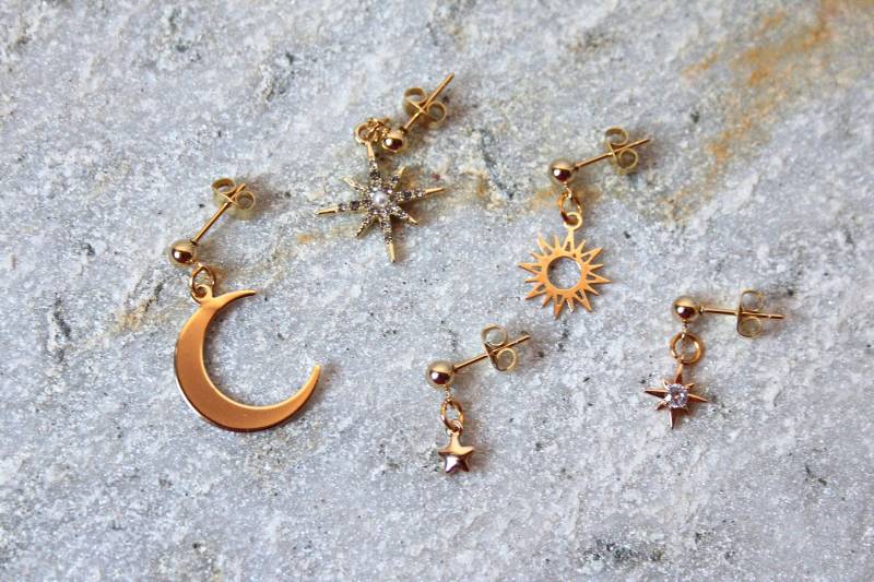 Ohrringe Gold Sonne, Mond Und Sterne/Ohrstecker Vergoldet Im Bohostil Kombinierbare, Stapelbare in Hängeohrringe Ohrringe Gold Sonne, Mond Und Sterne/Ohrstecker Vergoldet Im Bohostil Kombinierbare, Stapelbare in Hängeohrringe von Lillomy