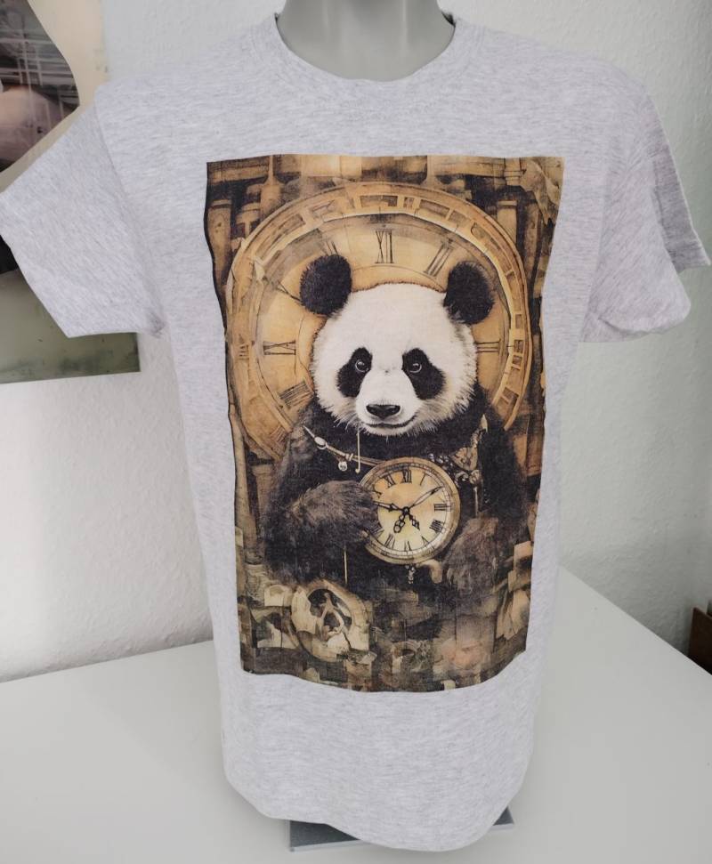 Lilly und Leif T-Shirt mit Steampunk Aufdruck unisex von Lilly und Leif