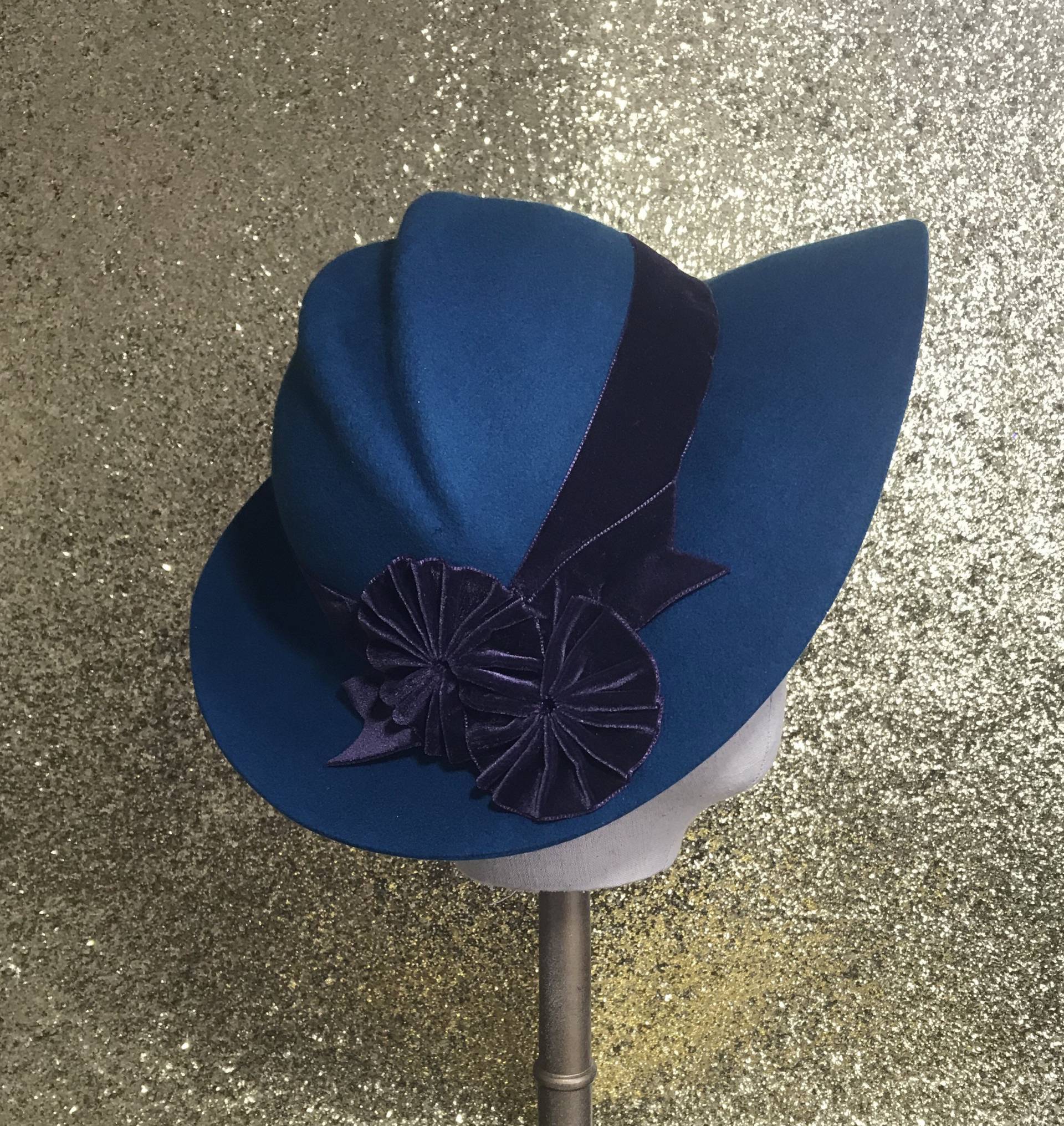 Vintage 1930Er Inspirierter Hut Mit Breiter Krempe - Auf Bestellung Vintage 1930Er Inspirierter Hut Mit Breiter Krempe - Auf Bestellung von LillyLewisMillinery
