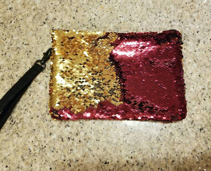 Farbwechsel Pailletten "Iron Man" Burgandy & Gold Handtasche Farbwechsel Pailletten "Iron Man" Burgandy & Gold Handtasche von LillyMoonShop