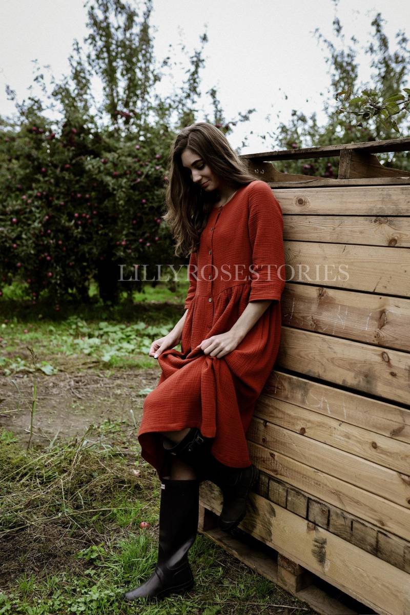 Frau Doppel-Gaze-Kleid Paprika Color von LillyRoseStories