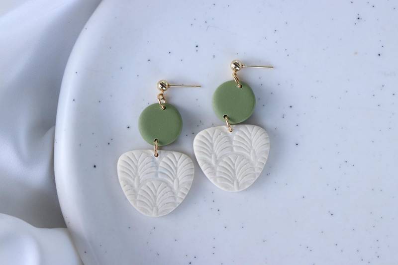 Creme-Olivgrün Ohrringe, Handgemachte Polymer Clay Ohrringe von LillydesignDE