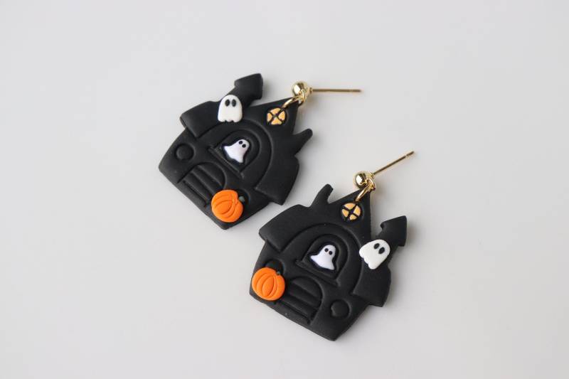 Gruselige Haus Ohrringe, Polymer Clay, Halloween Handgemachte Ohrringe von LillydesignDE