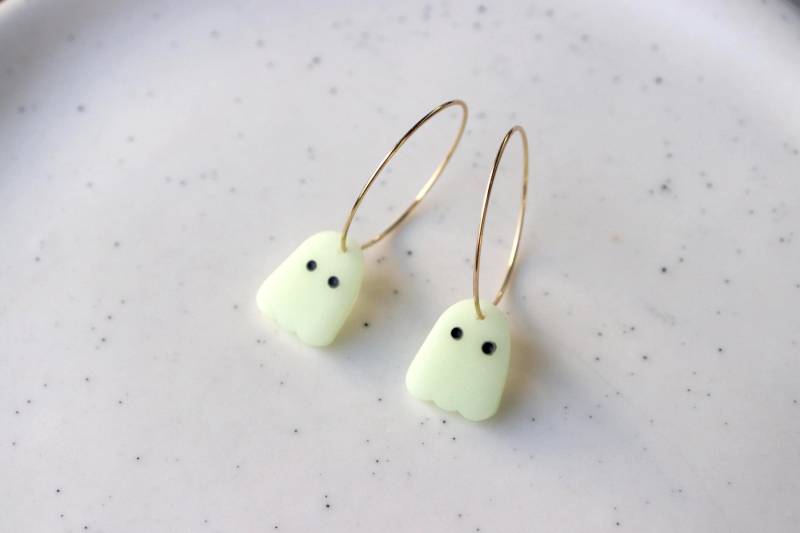 Im Dunkeln Leuchten, Mini Geist Ohrringe, Polymer Clay, Halloween von LillydesignDE