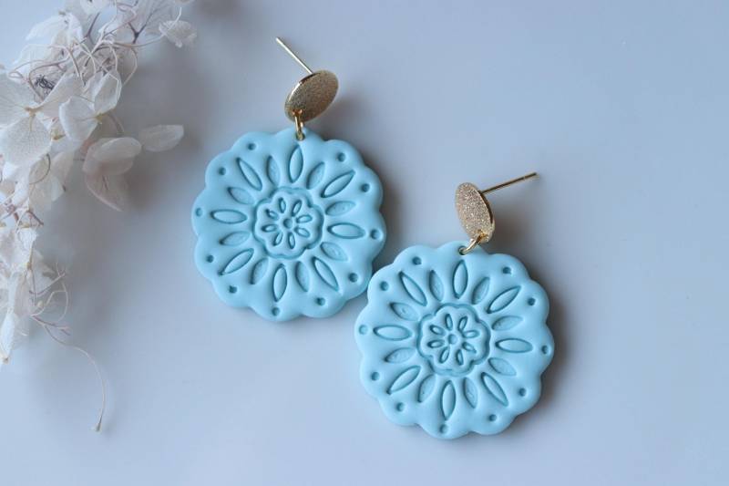 Polymer Clay Ohrringe, 18K Vergoldetes Messing, Hellblau Mandala Ohrringe von LillydesignDE