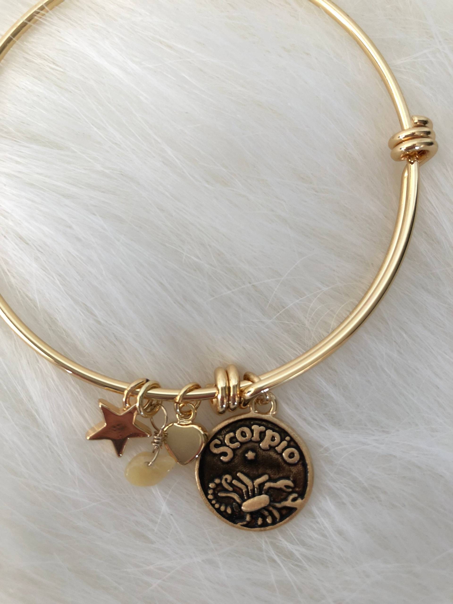Skorpion Handgemachtes Feines Messing Sternzeichen Bettelarmband & Edelstein Mit 20Kt Gold Überzug von LillysHiddenTreasure