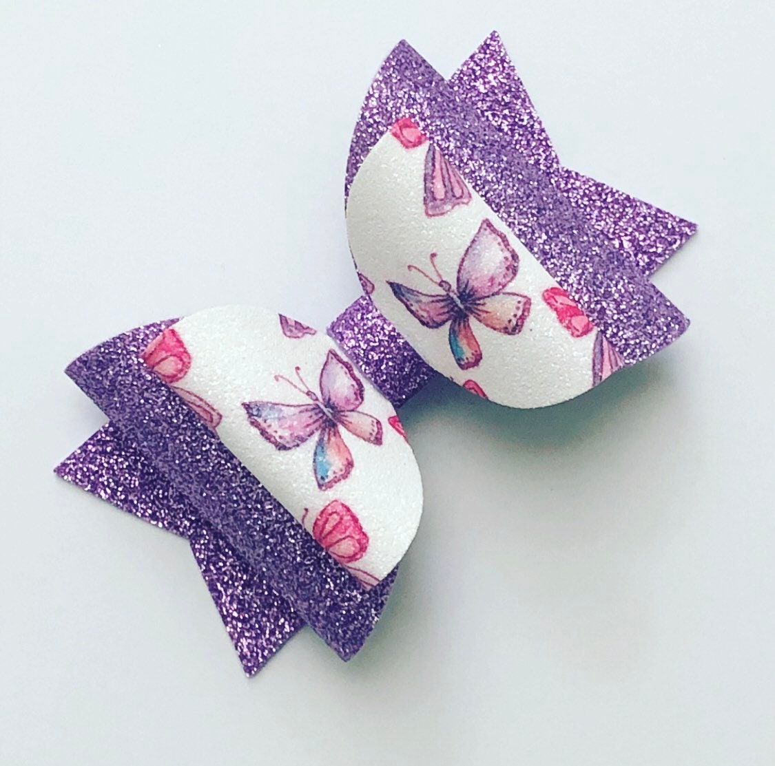 Lila Schmetterling Lila Schmetterling von LillysLittleBowtique