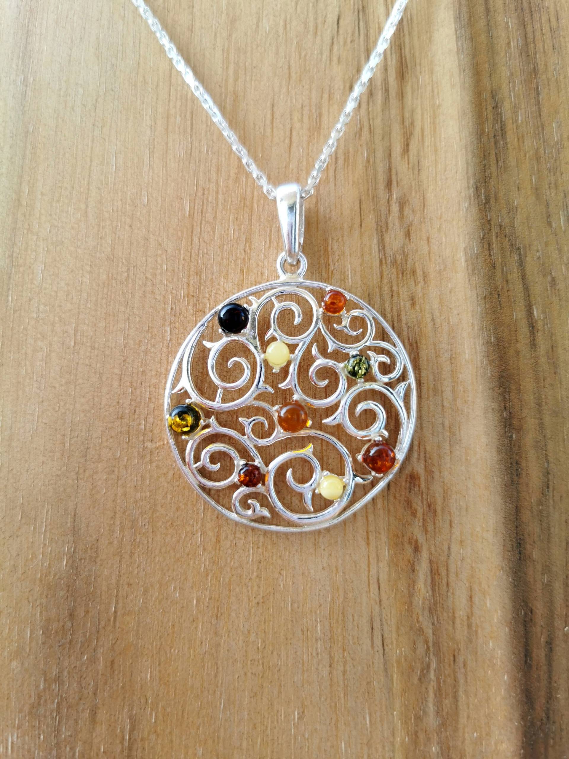 Bernstein Mandala Bernstein Mandala von LilthethSchmuck