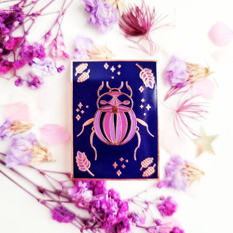 Midnight Beetle - Emaille Pin Cosmic Witch Kollektion von LilyBrookLane