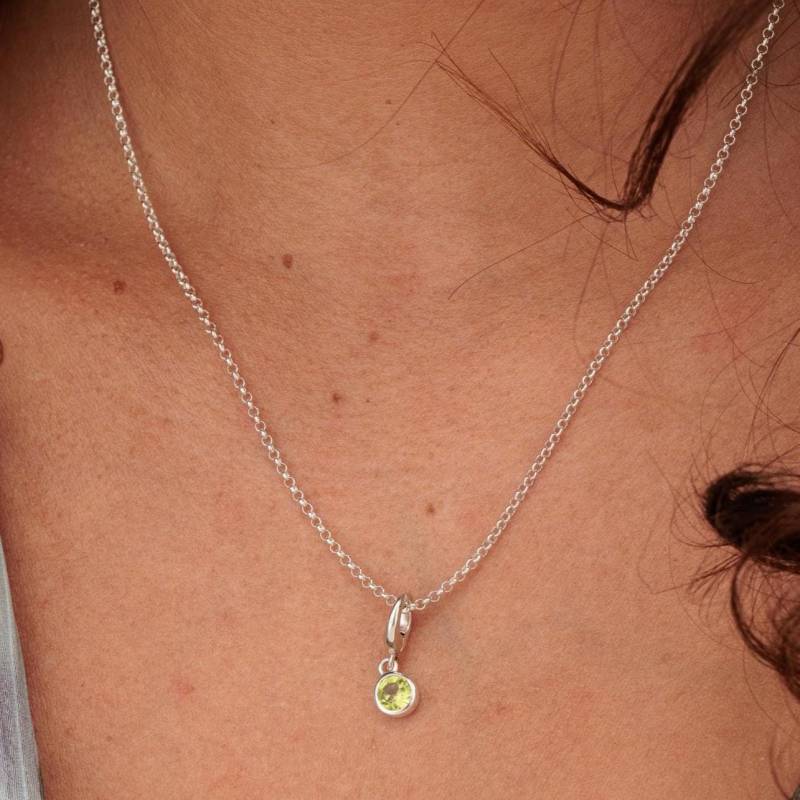 Silber Und Peridot Anhänger August Geburtsstein von LilyCharmed