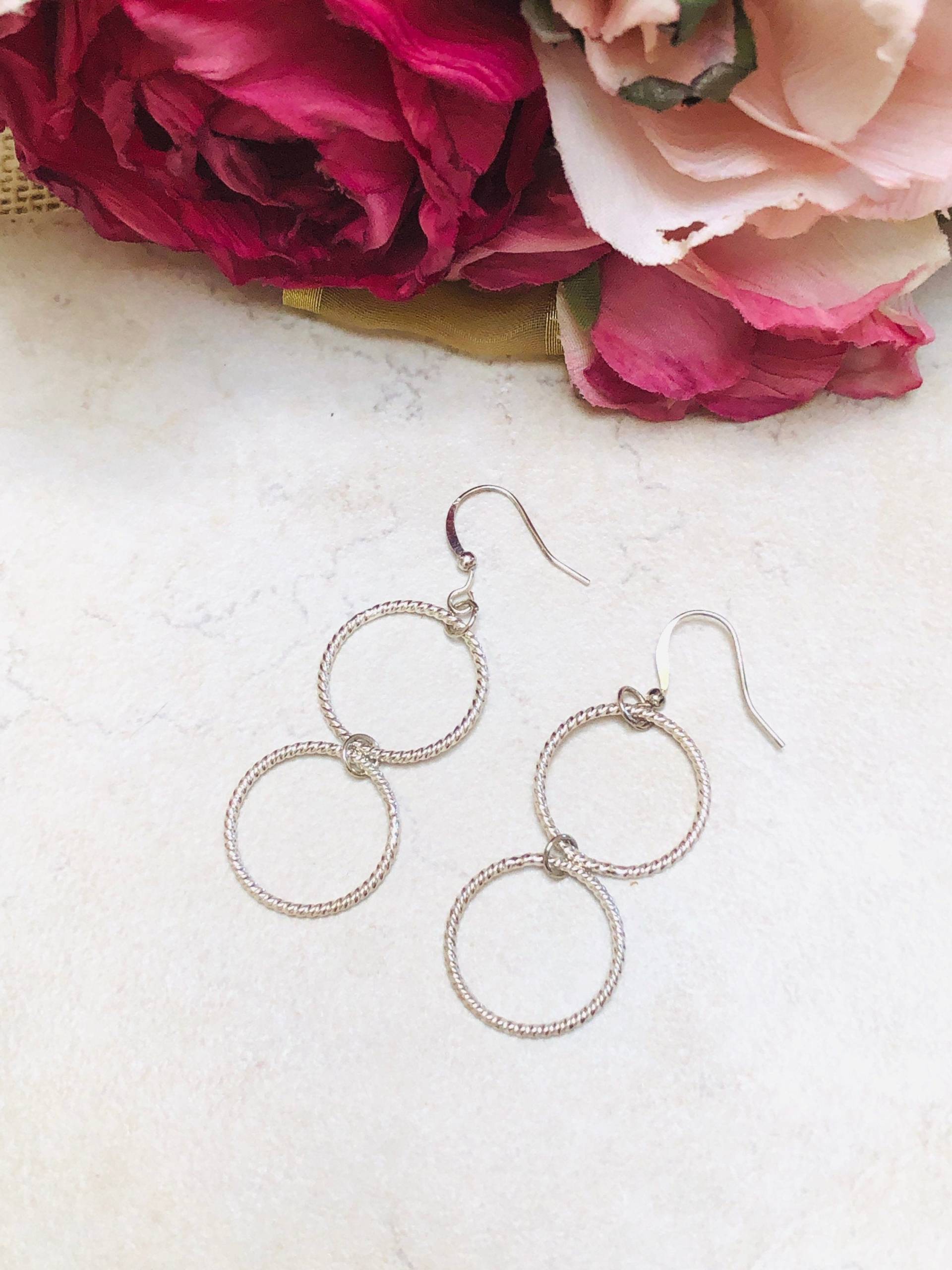 Doppel Hoop Ohrringe Silber Creolen Medium, Baumeln Für Frauen, Beste Freundin Geburtstagsgeschenk, Schwester Bestseller von LilyDailyBoutique