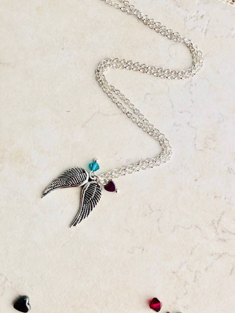 Geburtsstein Halskette Für Mama, in Liebevoller Erinnerung Mama Halskette, Sterling Silber Engel Flügel Verlust Von Baby Geschenk von LilyDailyBoutique