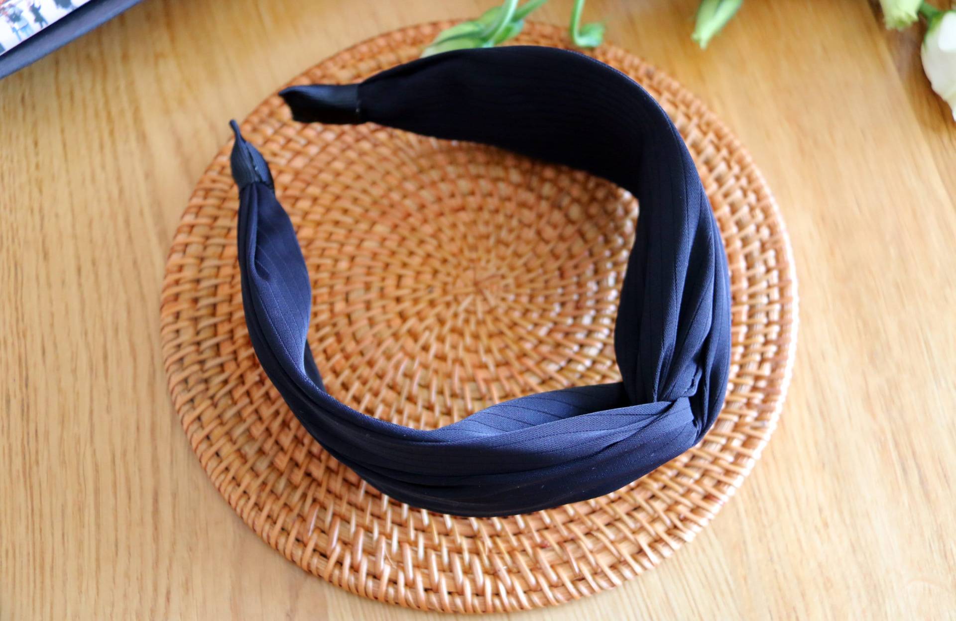 Schwarz Gestreiftes Stirnband, Solides Schwarzes Stirnband Für Frauen, Twist Knot Streifen Twisted Stilvolles Turban Party von LilyFashionStudio