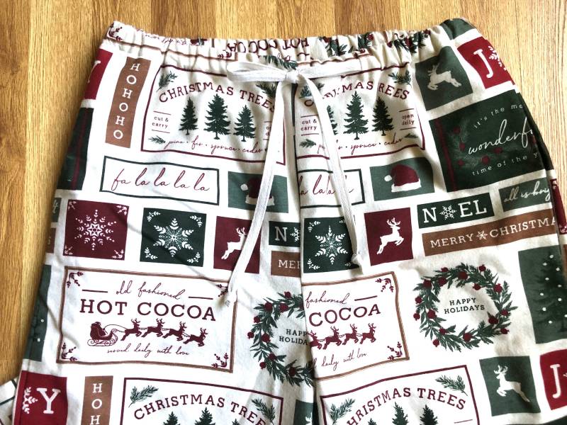 Weihnachtsstempel Flanell Pyjama Hose Cremfarbene Baumwoll Lounge Hose, Handgemacht in Usa von LilyGraceDesign2