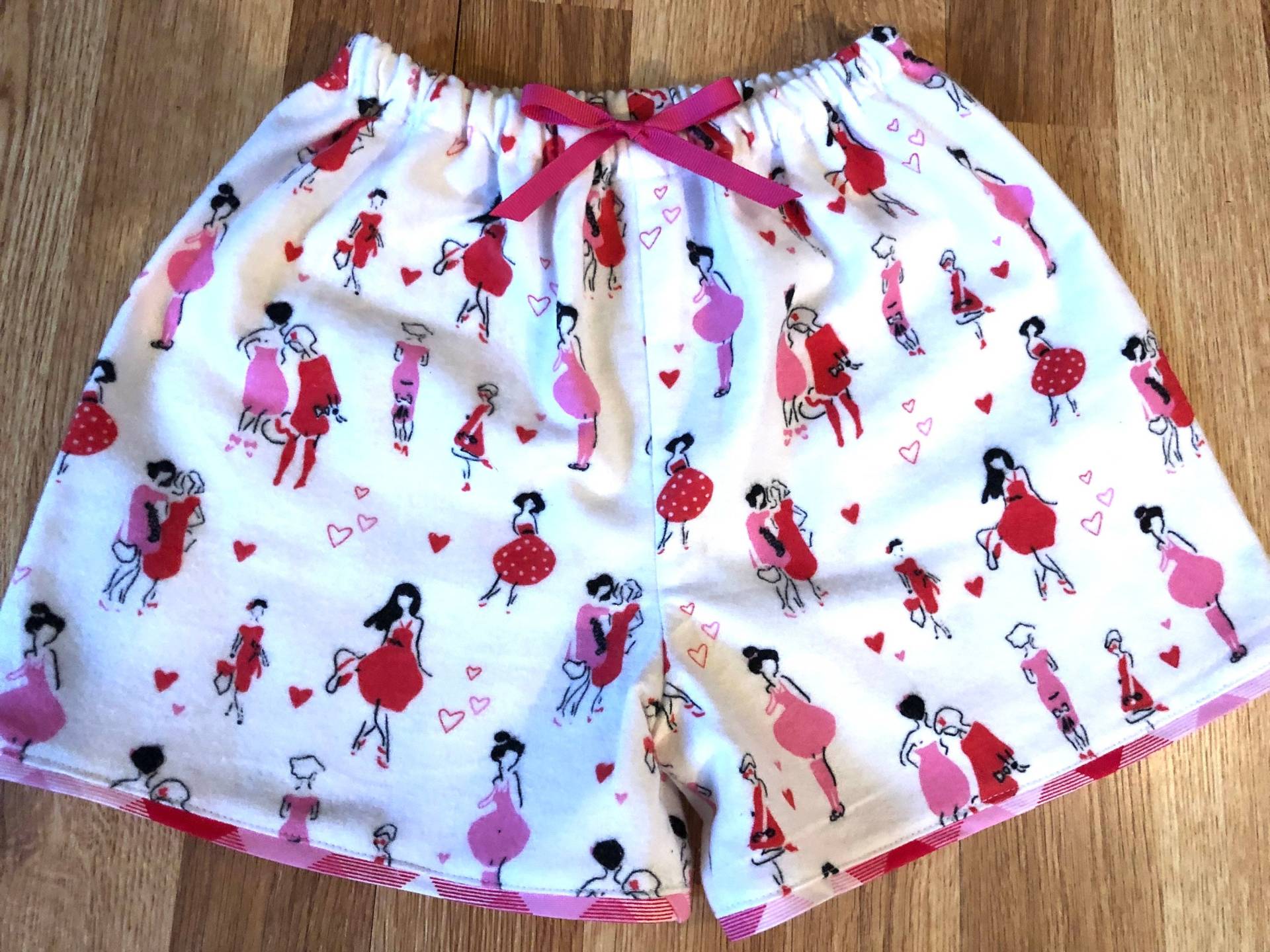 Valentinstag Mode Mädchen Flanell Pyjama Shorts, Pjs, Lounge Hose, Schlafhose, Kurze Hose von LilyGraceDesign2