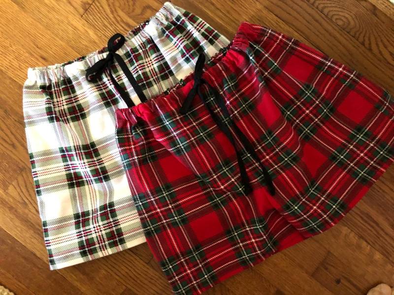 Weihnachten Rot Und Creme Traditionelle Tartan Plaid Flanell Pyjama Shorts, Urlaub Strand Shorts. Erhältlich in Den Größen Xs-Xxl von LilyGraceDesign2