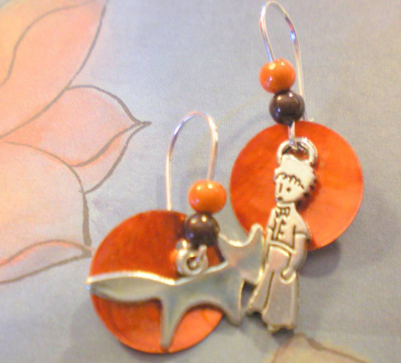 Ein Paar Silberne Metallohrringe „Der Kleine Prinz Und Der Fuchs" + Ein Kostenloser Ohrring Oder Ring von LilyMarguerite