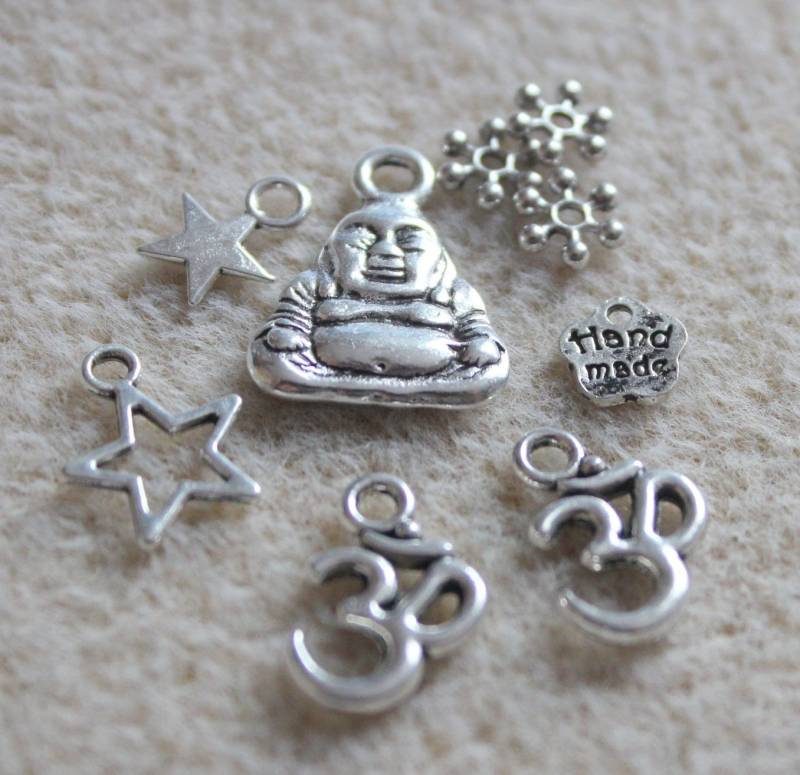 Viele Charms Und Perlen Zur Auswahl + 3 Gratis von LilyMarguerite