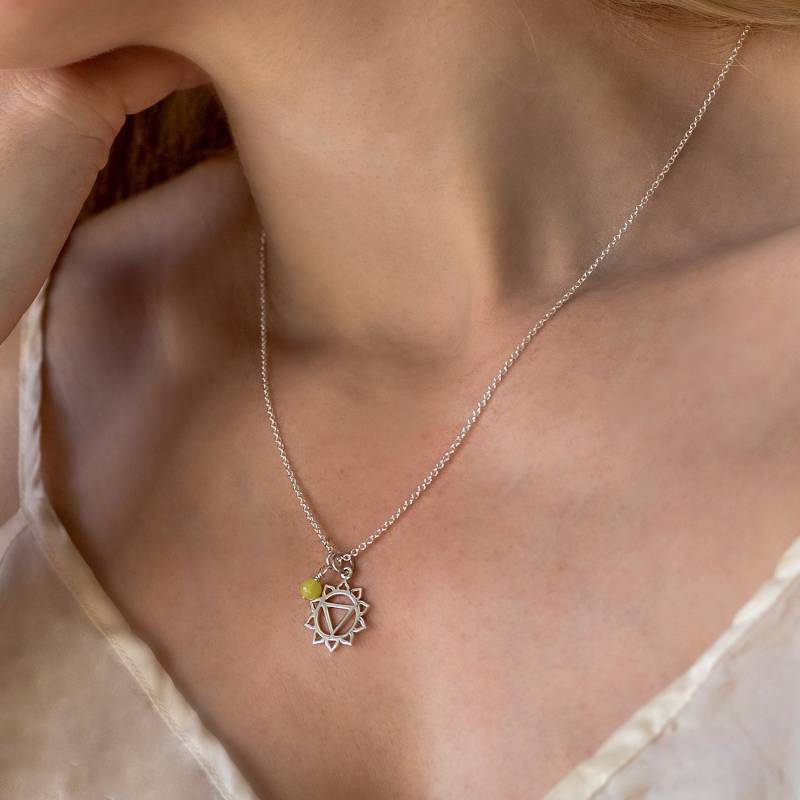 Silber Solar Plexus Chakra Halsketten Mit Lemon Jade Stein von LilyMoJewellery
