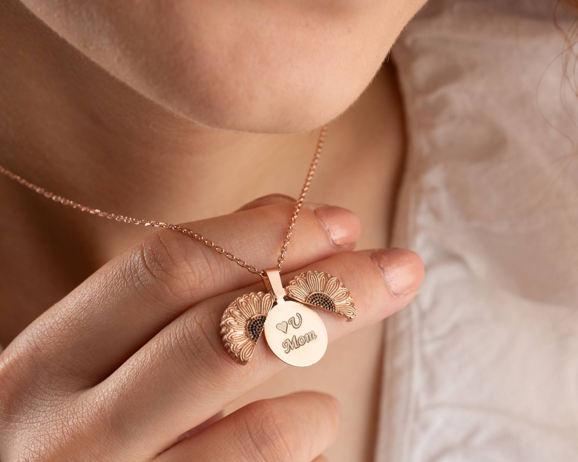 Love You Mom Halskette Geschenk, Sonne Blume Personalisiert Beste Freundin Geschenke Für Frauen Mama Mehrere Kinder Namen Mütter von LilySilverDesign