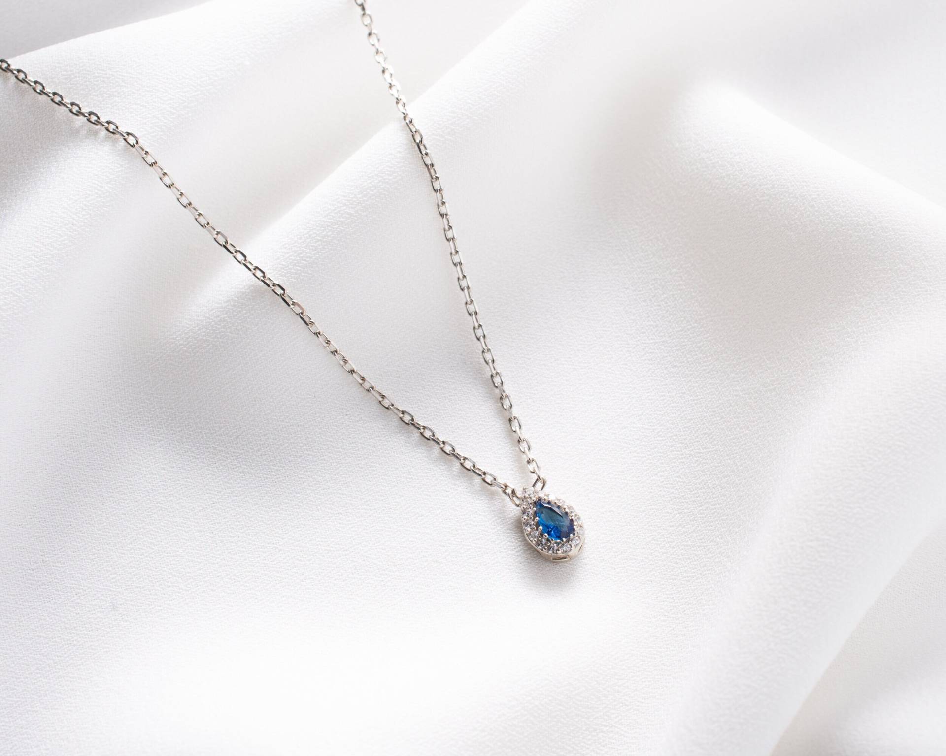 September Geburtsstein Halskette Silber, Saphir Schmuck, Winzige Halskette, Gold Und Rose von LilySilverDesign