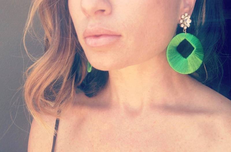 Grüne Seidenfaden Strass Ohrstecker Grüne Seidenfaden Strass Ohrstecker von LilyandBeck