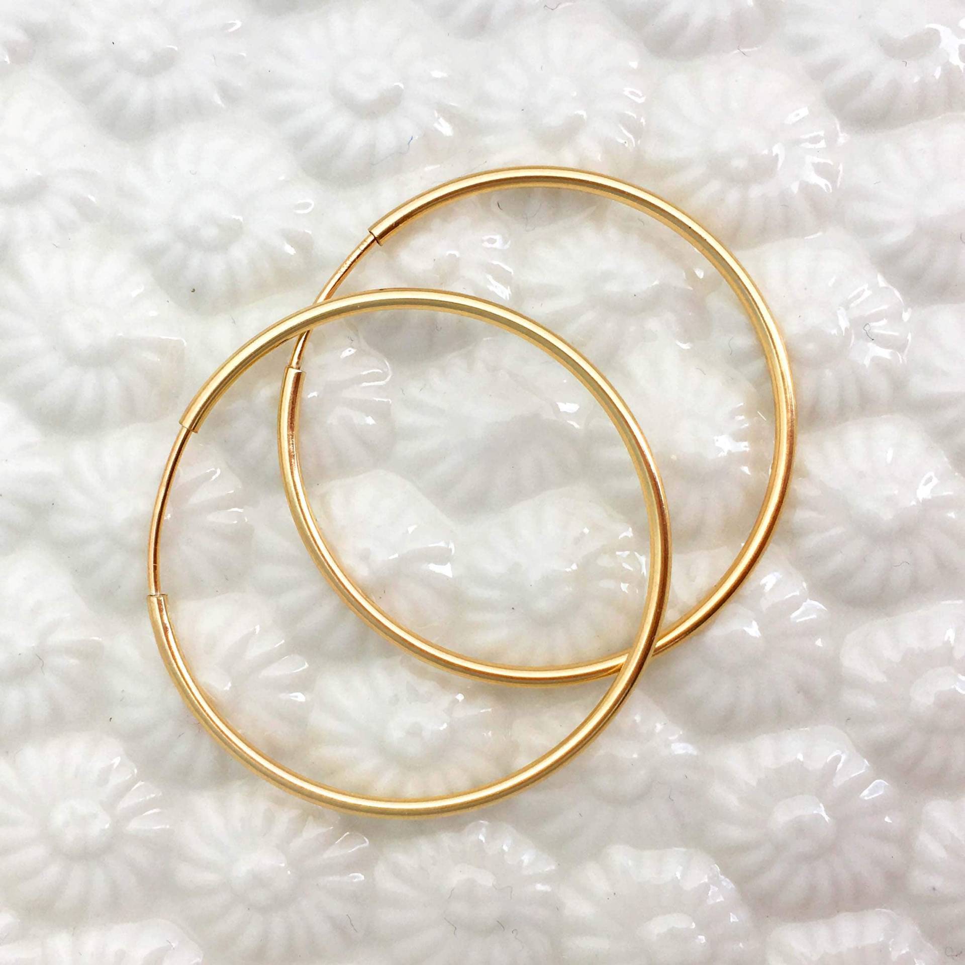 Gelb Goldfilled Hoop Ohrringe Gebogenes 30 Mm Röhrchen von LilyetRose