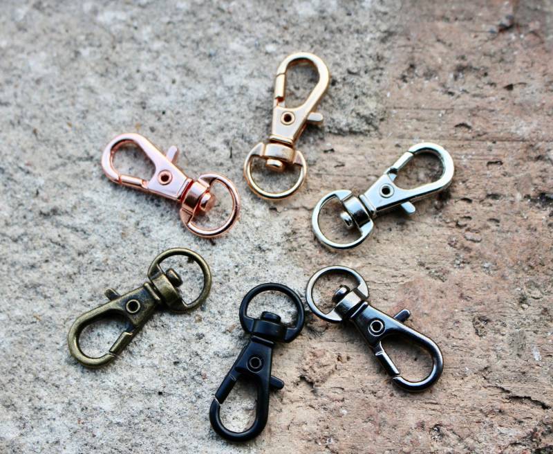 Karabiner /Schlüsselkarabiner/Karabinerhaken Schlüsselring 6 Farben Silber Gold Roségold Schwarz Grau Karabiner /Schlüsselkarabiner/Karabinerhaken Schlüsselring 6 Farben Silber Gold Roségold Schwarz Grau von LilyundHund