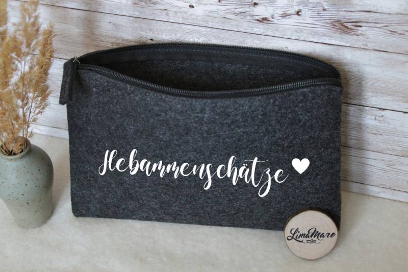 Hebammengeschenk Personalisierte Filztasche Abschiedsgeschenk Für Hebammen "Hebammenschätze" Anthrazitfarbene Tasche Mit Namen von LimaMare