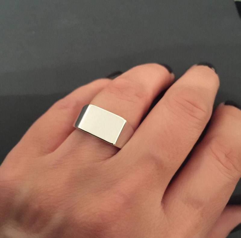 Personalisierter Sterling Silber Siegelring, Initialen Monogramm von Limajewelry