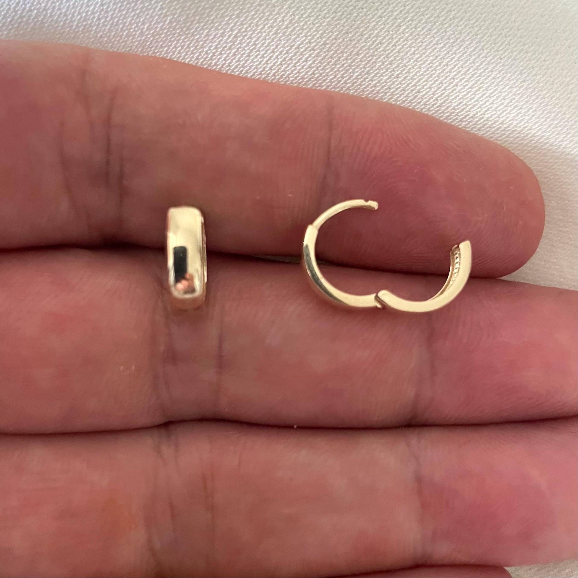 9 Karat Gelbgold Klappcreolen - 1.5 Gramm von LimaniLondon