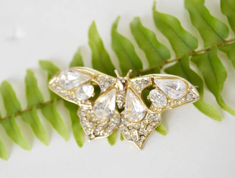 Gold Schmetterling Brosche Kristall Verzierte Schmuck Gold Schmetterling Brosche Kristall Verzierte Schmuck von Limbhad