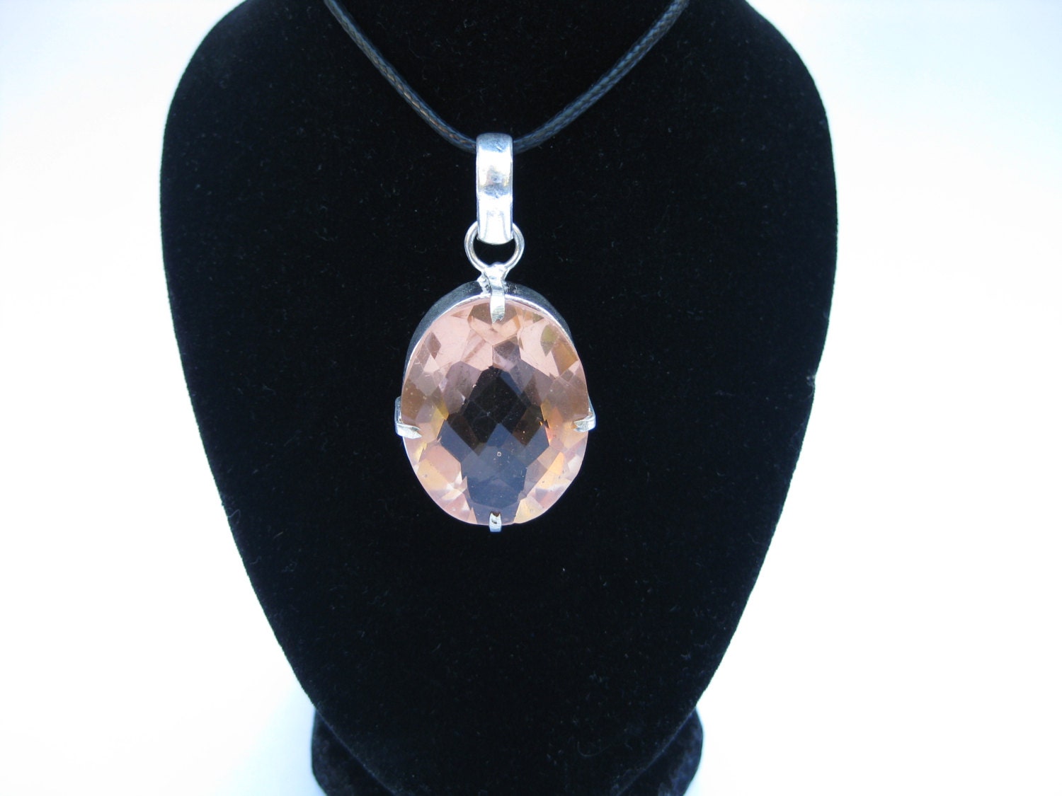 Pfirsich Quarz Sterling Silber Überzogene Anhänger Pfirsich Quarz Sterling Silber Überzogene Anhänger von LimeMilkJewellery