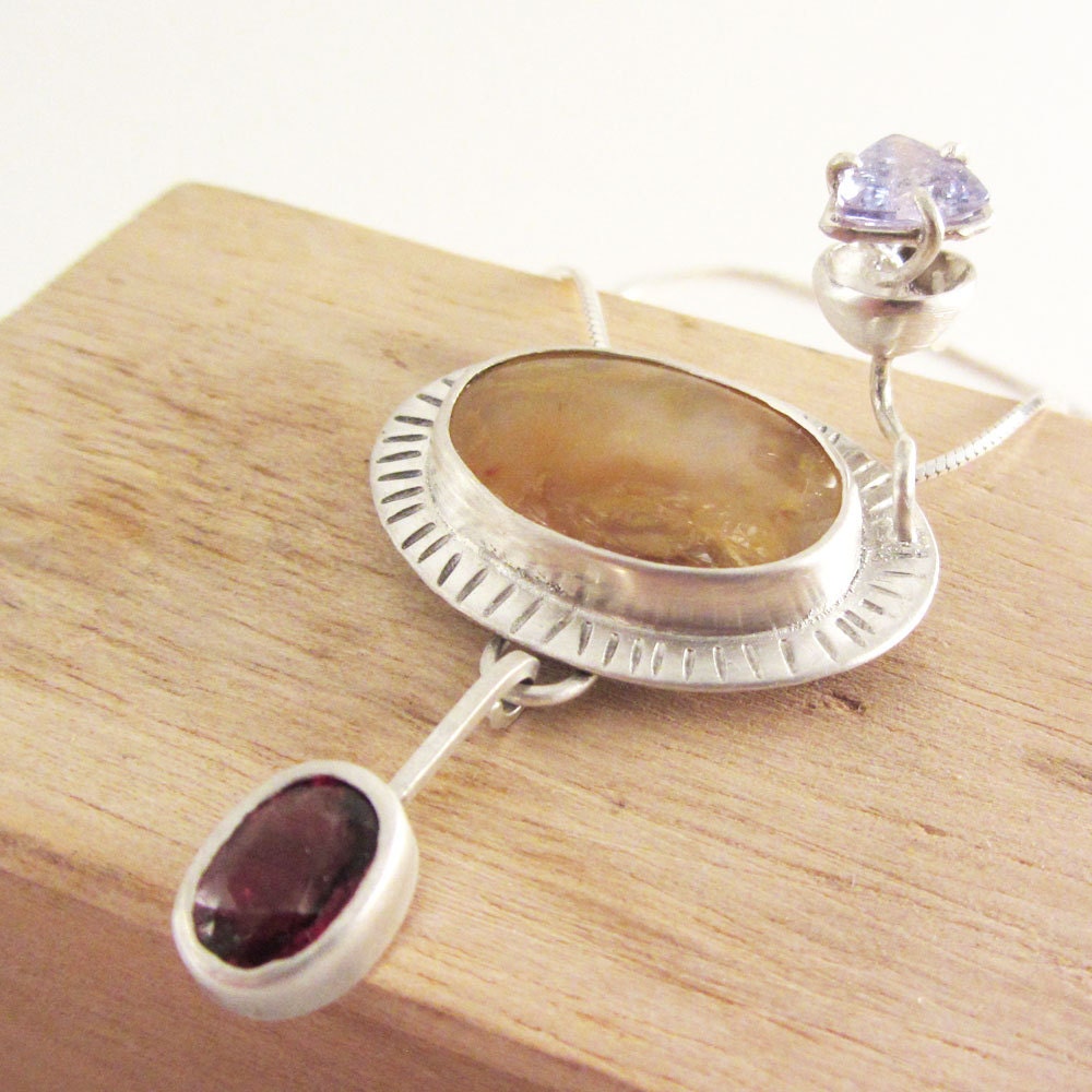 Morgenstern Kette/Anhänger - Sterling Silber Mit Karneol, Granat Und Tansanit Morgenstern Kette/Anhänger - Sterling Silber Mit Karneol, Granat Und Tansanit von LiminalArts