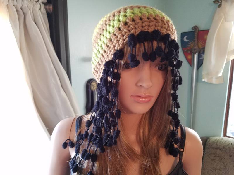 Bunte Rasta Stil Beanie Mit Pom Dreadlocks Bunte Rasta Stil Beanie Mit Pom Dreadlocks von LiminalStitches