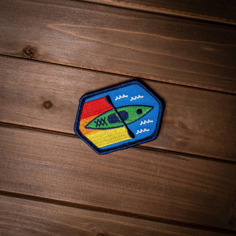 Gesticktes Kayaking-Abzeichen Sticker | 5x7cm von HeyBearOutdoors