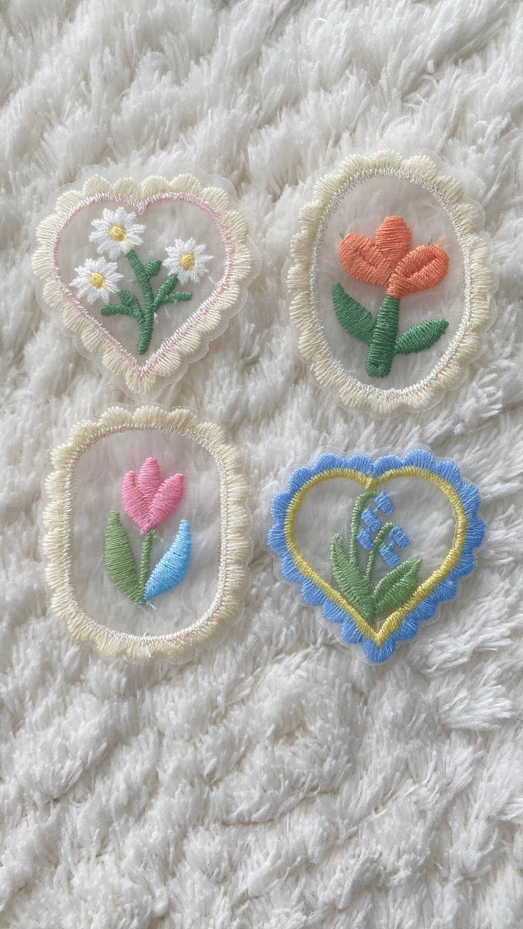 4 cm Frauen Niedlich Mini Hohl Liebe Blume Gestickt Nähen Patches, Teen Spitze Kleidung Zubehör, Handwerk Versorgung, Nähzubehör, Diy-Projekte 4 cm Frauen Niedlich Mini Hohl Liebe Blume Gestickt Nähen Patches, Teen Spitze Kleidung Zubehör, Handwerk Versorgung, Nähzubehör, Diy-Projekte von LimitedSelection