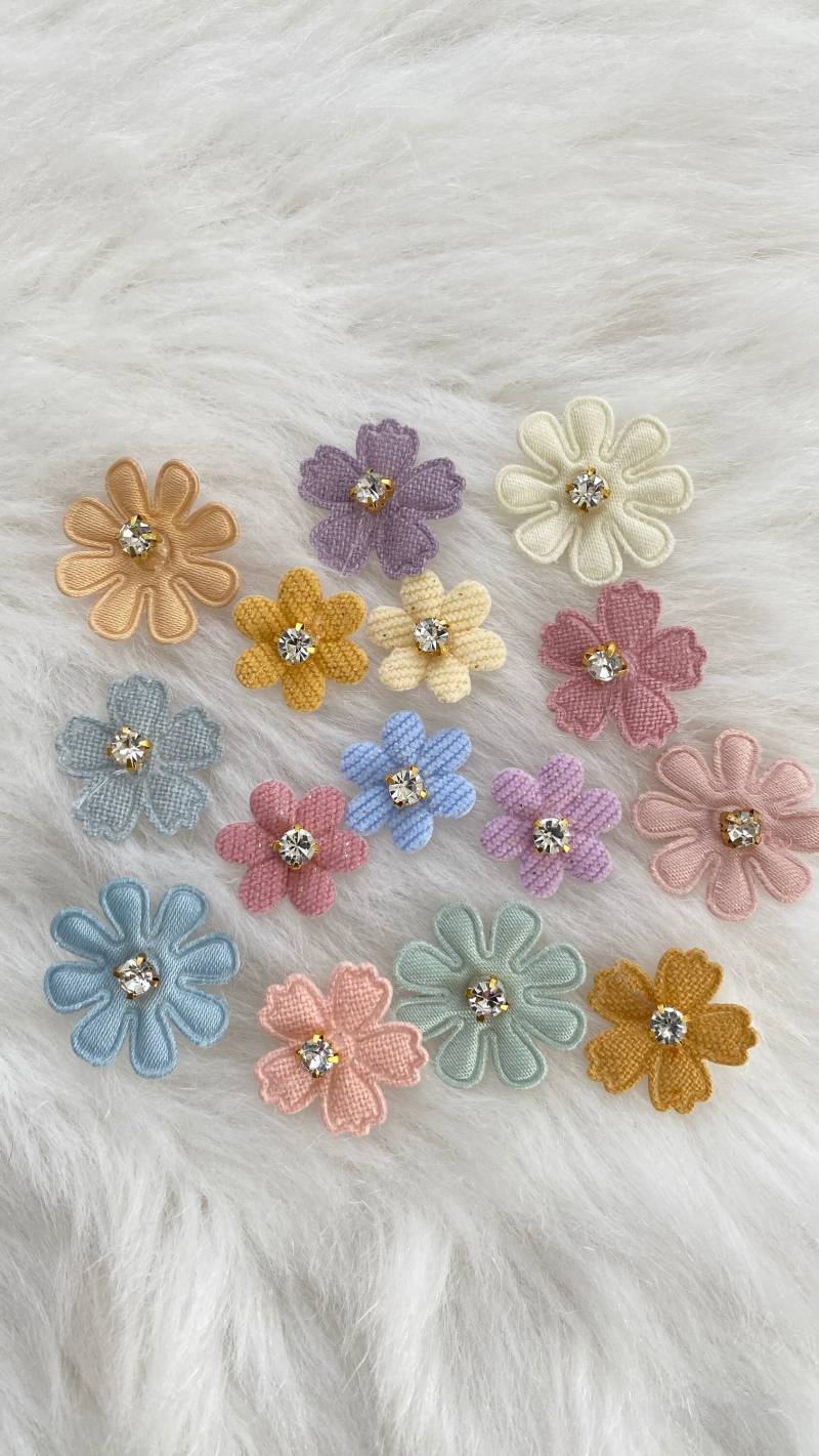 5 Stücke Kinder Baby Frauen Mini Blume Gepolstert Mit Strass Sew-On Kleidung Patch Diy Haar Projekt Nähen Und Kids Craft Versorgung 5 Stücke Kinder Baby Frauen Mini Blume Gepolstert Mit Strass Sew-On Kleidung Patch Diy Haar Projekt Nähen Und Kids Craft Versorgung von LimitedSelection