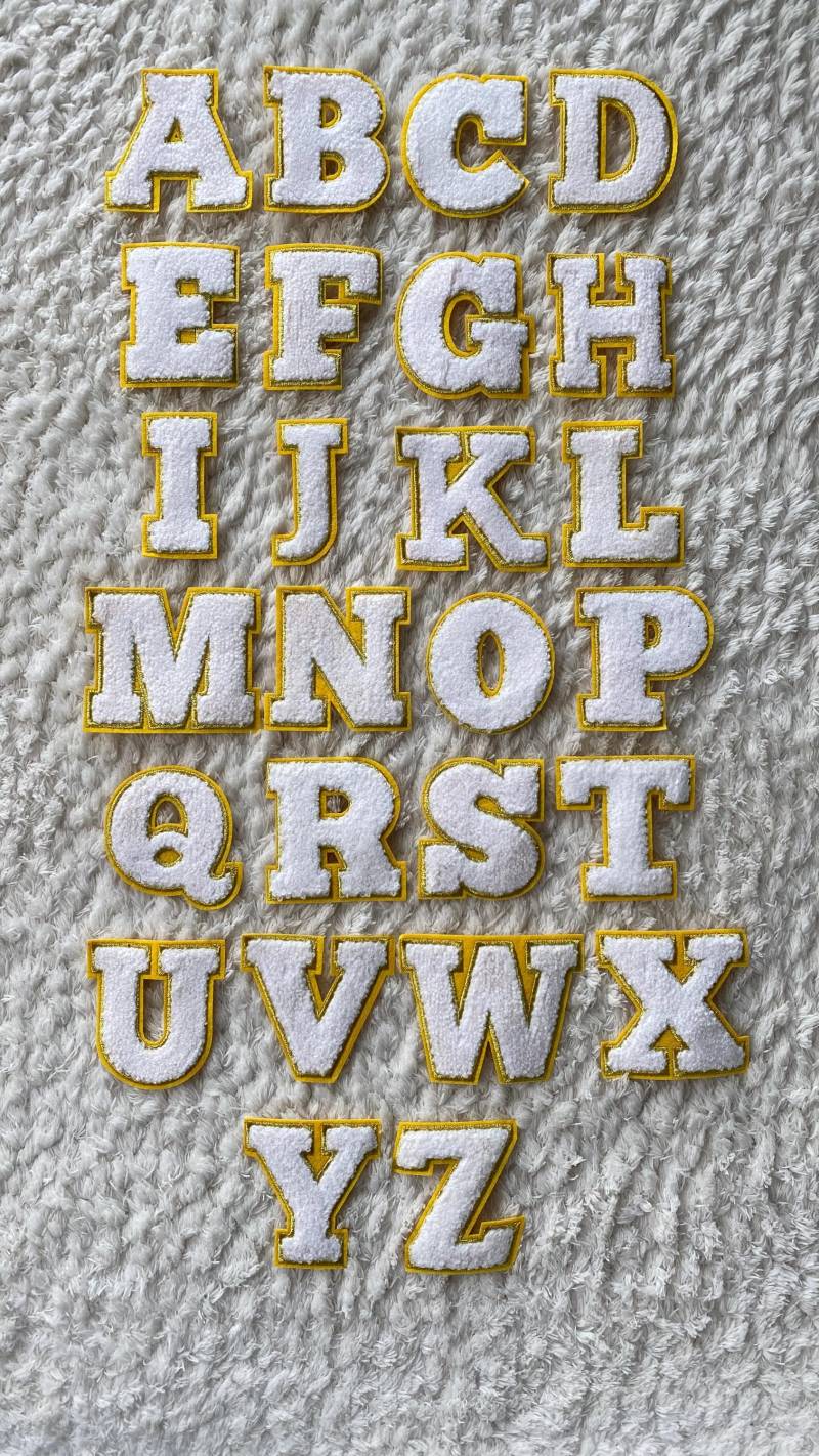 7 cm Kinder Frauen Weiß Gelb Chenille Buchstaben Stickerei Eisen Auf Kleidung Patches Diy Hut Jacke Dekor Nähen Und Handwerk Versorgung von LimitedSelection