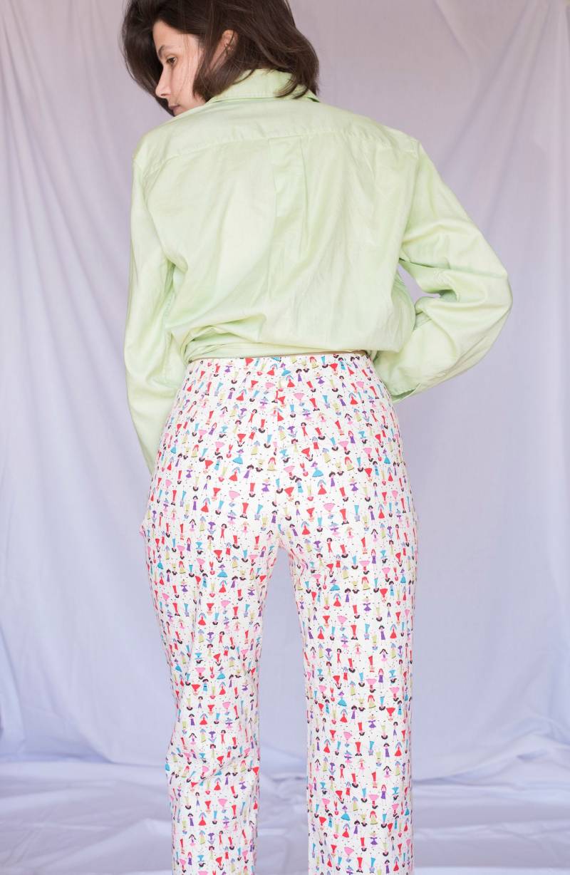 1980Er Jahre Weiße Hohe Taille Hose Mit Mädchen Druck von Limitedstories