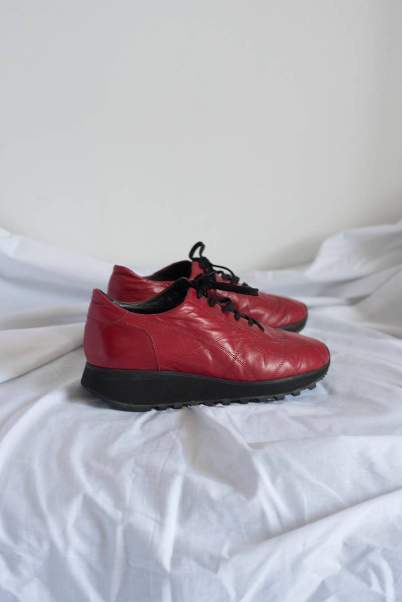 Y2K Paul Grün Rot Lackleder Turnschuhe von Limitedstories